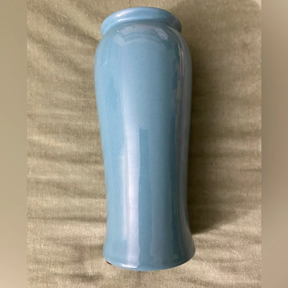 Vase Elegant Light Blue with sheen Ceramic UBV